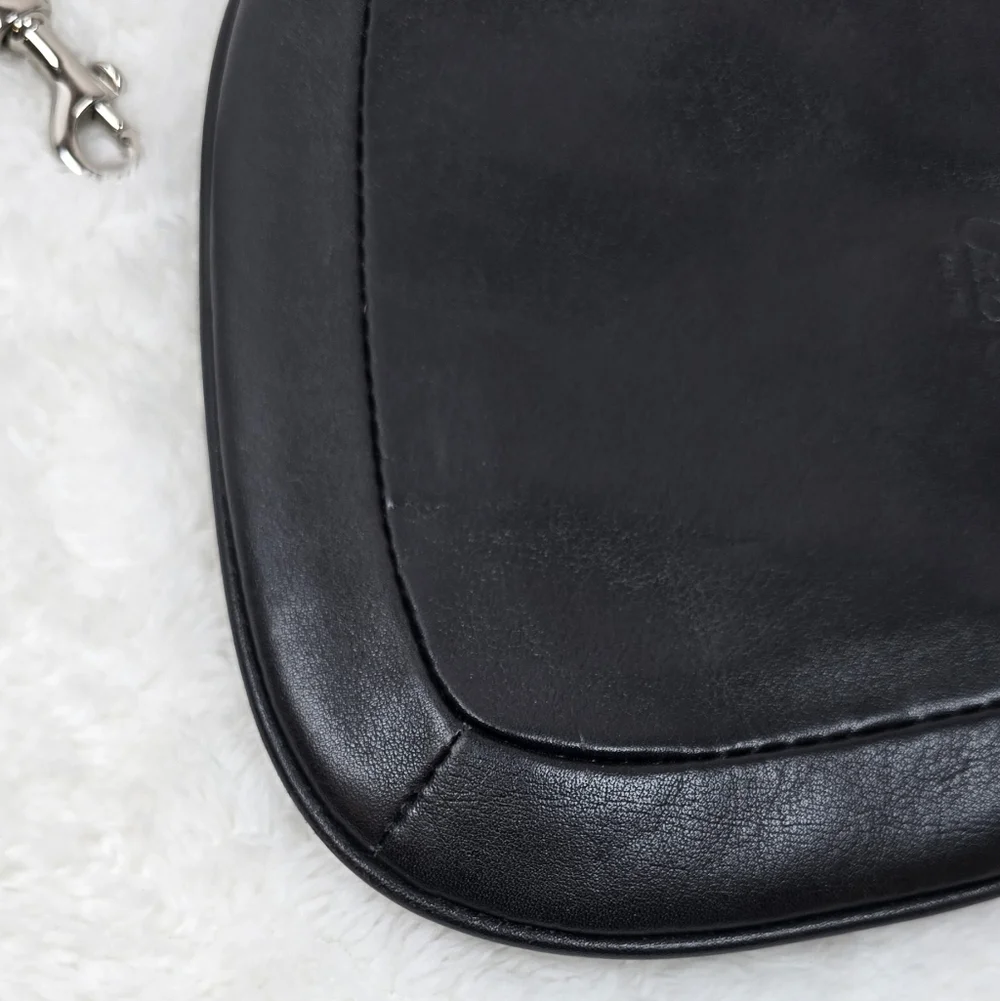 Vintage Coach Ashley Black Leather Zipper Closure Wristlet Coin Wallet